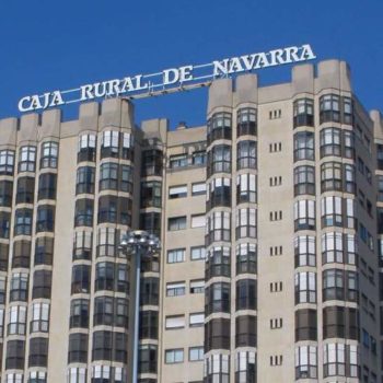 Caja Rural de Navarra condenada al reintegro de 3.500€ por el cobro de comisiones indebidas